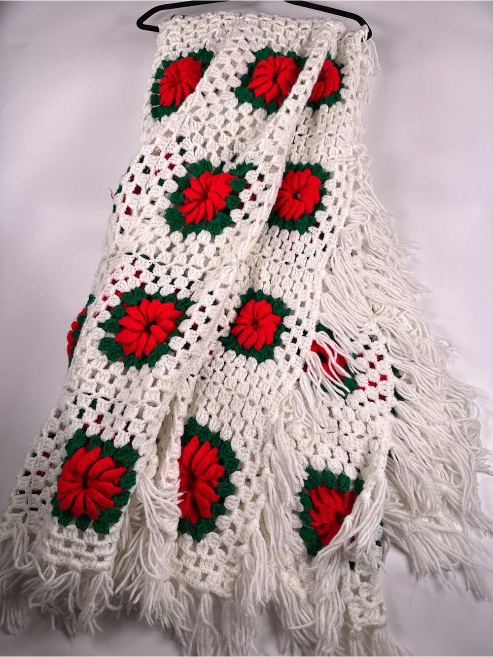 Handmade Crochet Afghan 3D Poinsettia Granny Square Red White 79x74 - Picture 7 of 10
